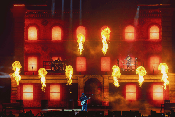 Lil Wayne announces extended tour dates for 2026 tour