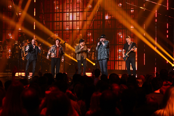 Blues Traveler and Gin Blossoms Performing on the ‘American Idol’ Season Finale 2026 Photo Credit: Patrick Wymore / ‘American Idol’