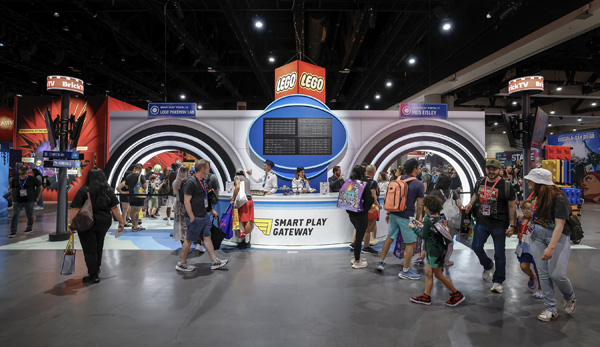 The LEGO Group unveils interactive SMART Play Gateway at San Diego Comic-Con