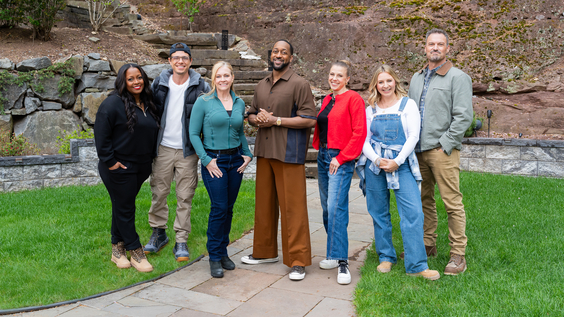 Cast of Totally 90's house on HGTV