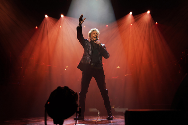 Announced today 2027 performance dates for music icon Barry Manilow’s acclaimed lifetime residency, Manilow: Las Vegas – The Hits Come Home! at the legendary International Theater.