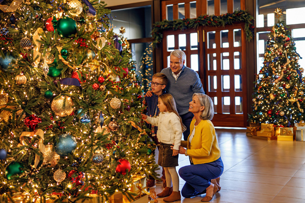 Omni Hotels & Resorts brings the holiday season to life with festive holiday programming and family traditions across its portfolio